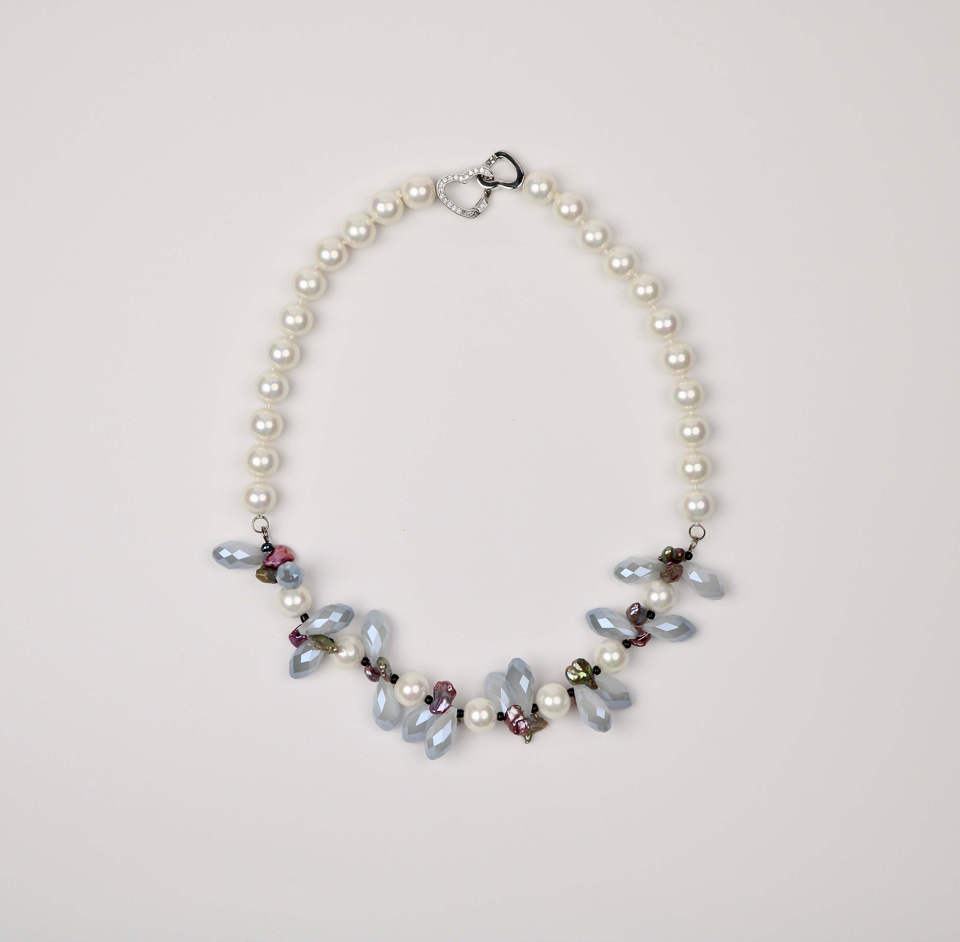 How to tell real pearls, shell pearls, and plastic beads apart