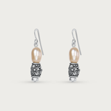 Rice Pearl w Curved Thai Silver Earring
