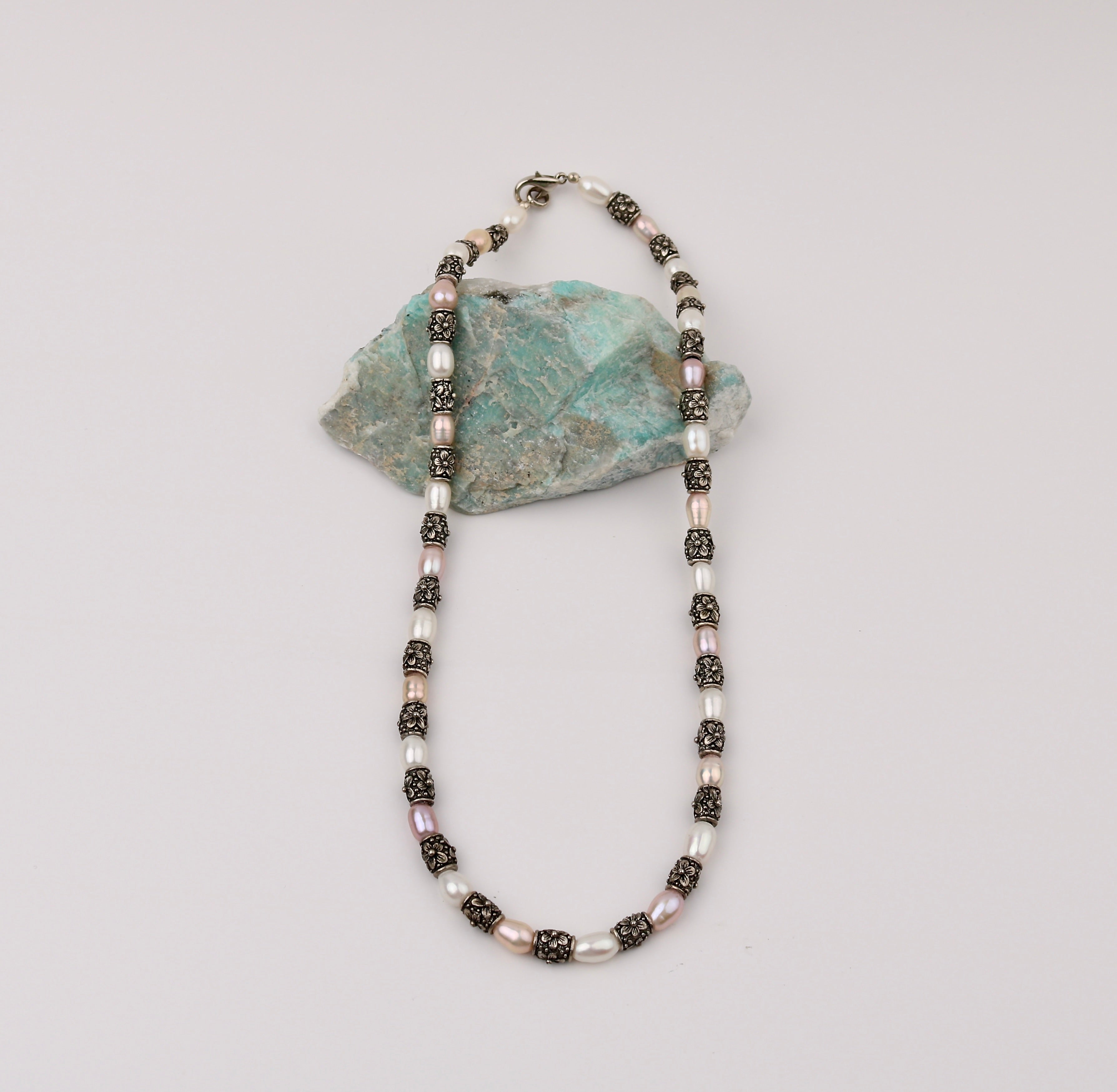 Rice Pearl w Silver Curved Tube Necklace