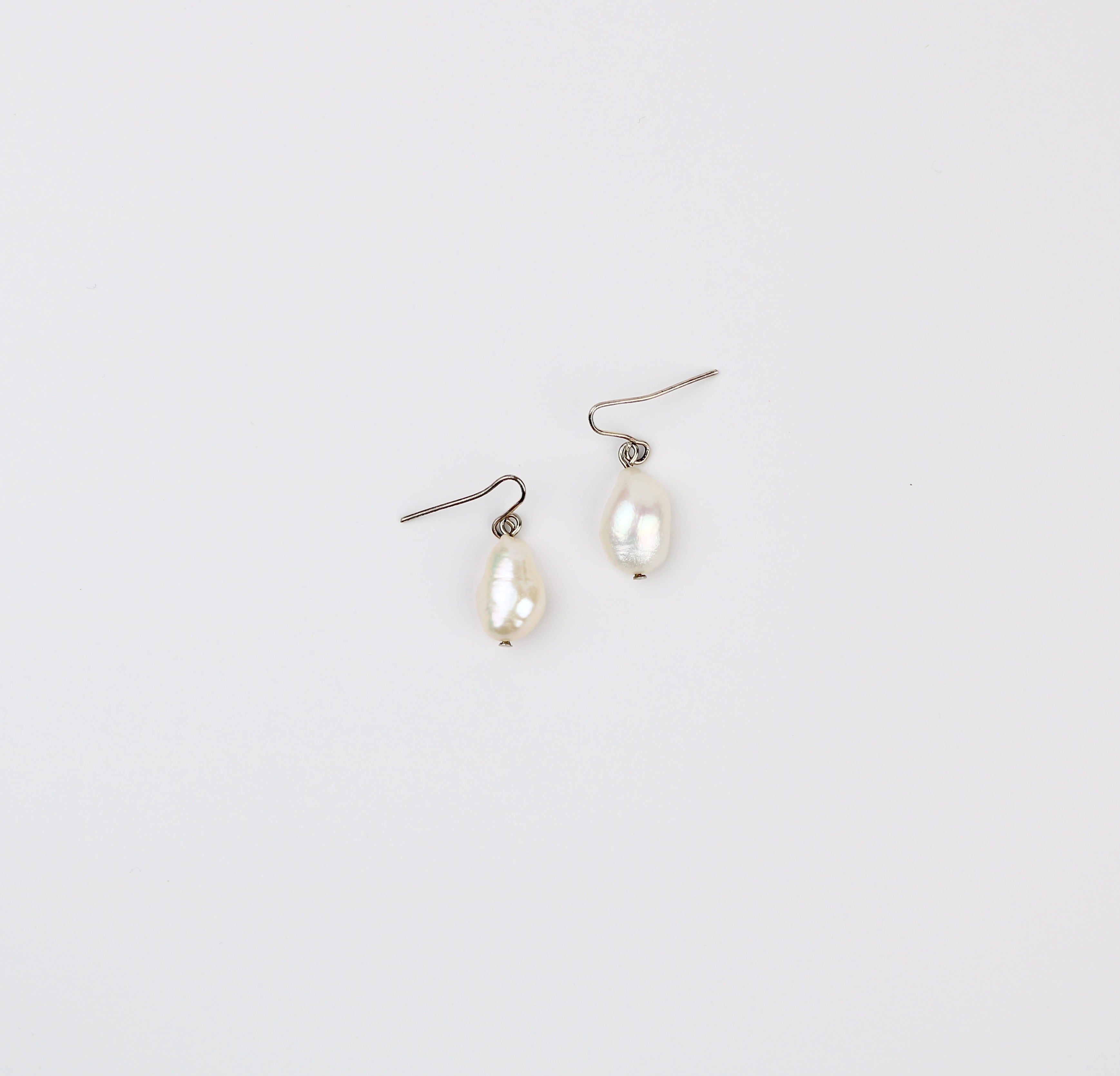 Freshwater Pearl Drop Earring