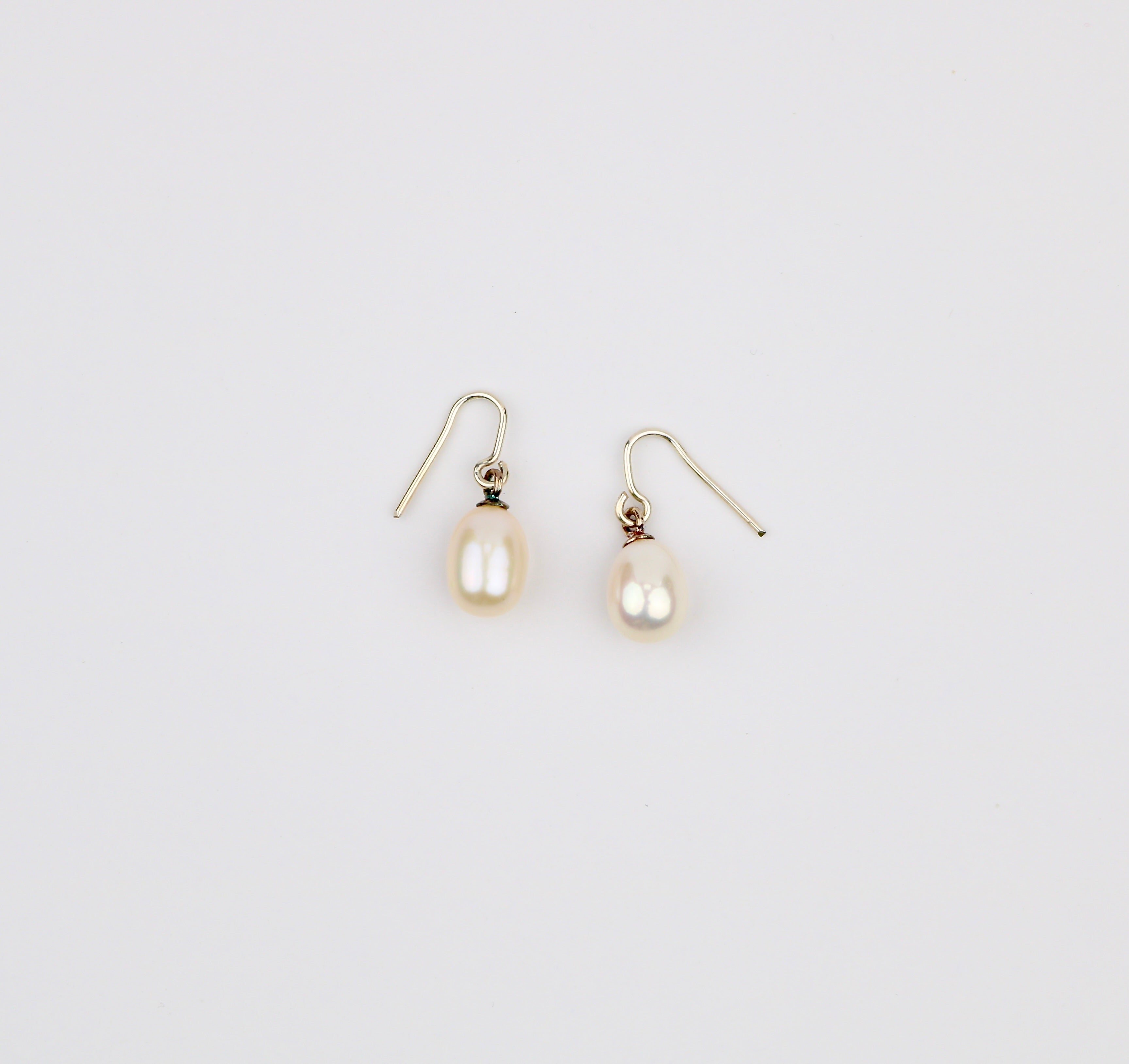 Freshwater Pearl Drop Earring